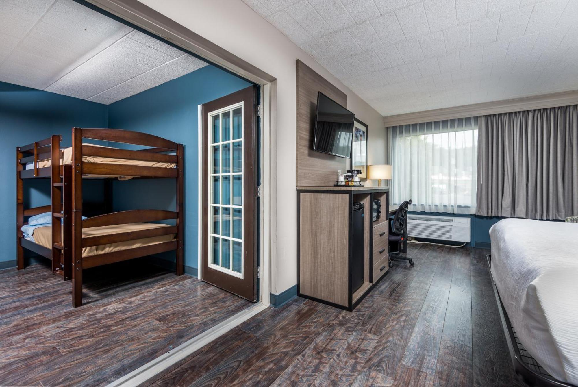 Baymont By Wyndham Bartonsville Poconos Экстерьер фото