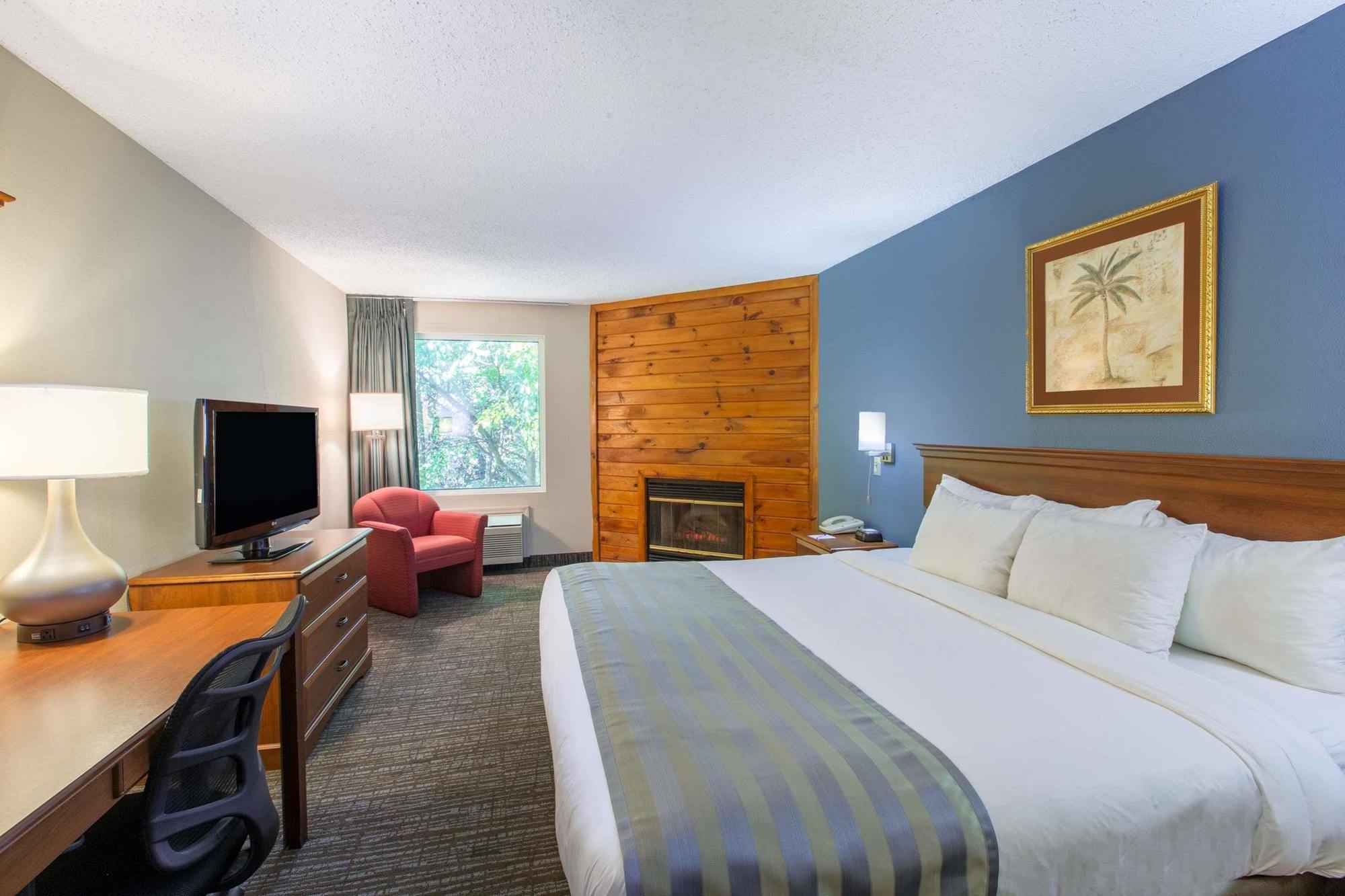 Baymont By Wyndham Bartonsville Poconos Экстерьер фото